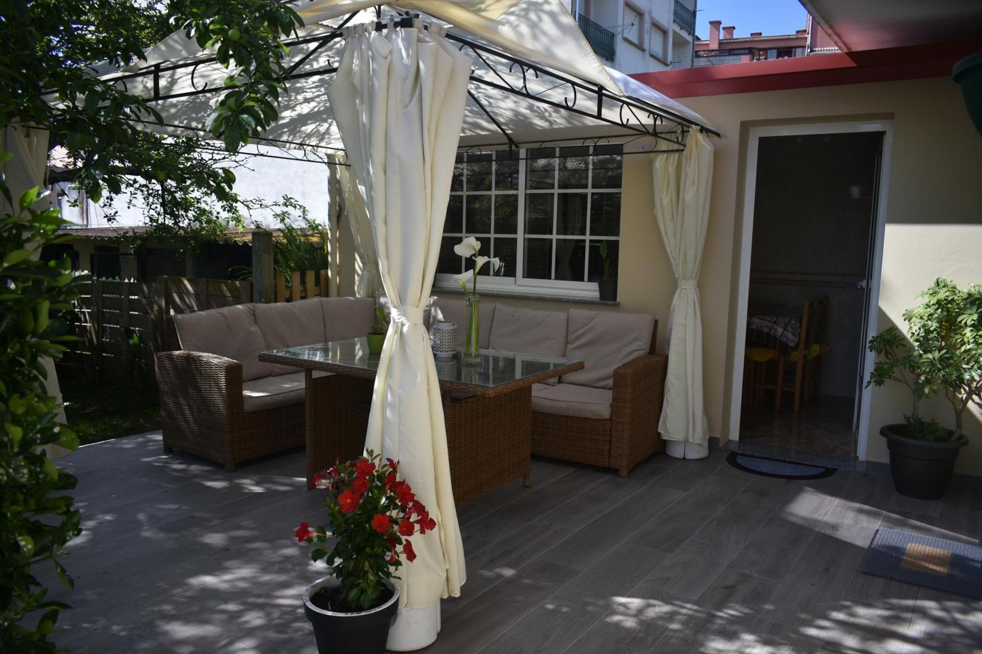 Jardin, Terraza Y Barbacoa Apartman O Grove Kültér fotó